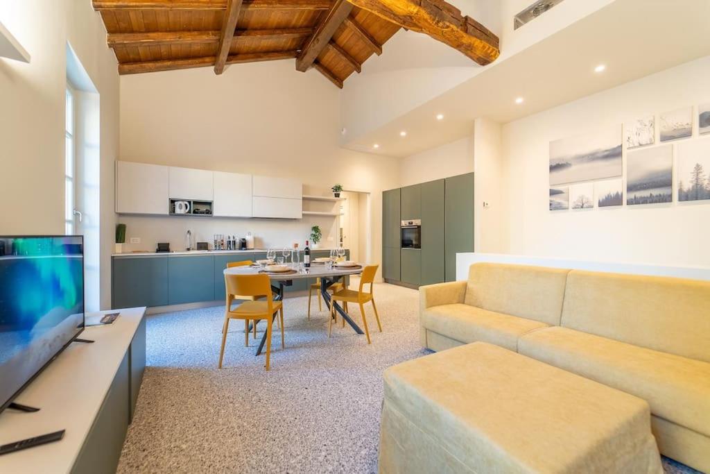 Appartement Elegante Loft A 200 A Metri Dal Duomo à Côme Extérieur photo