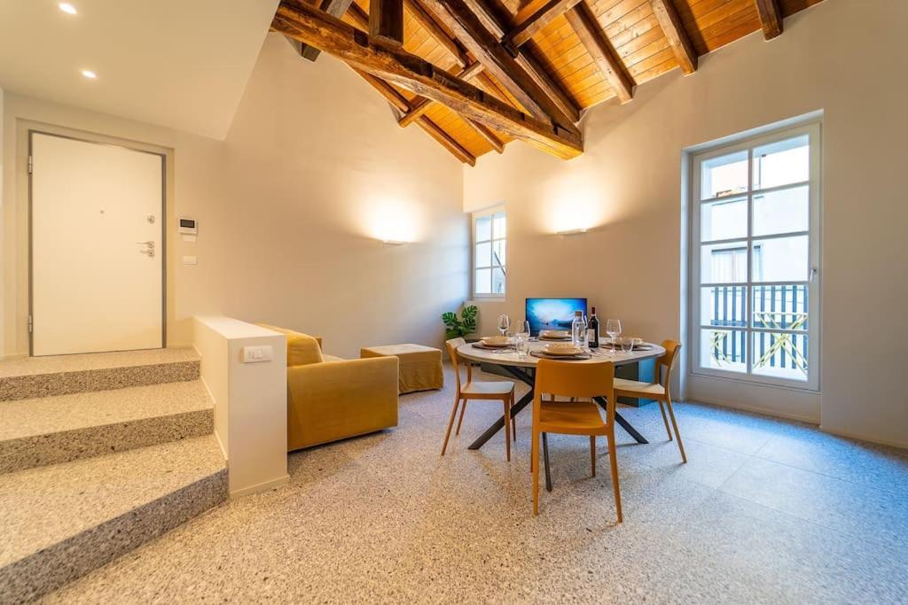 Appartement Elegante Loft A 200 A Metri Dal Duomo à Côme Extérieur photo